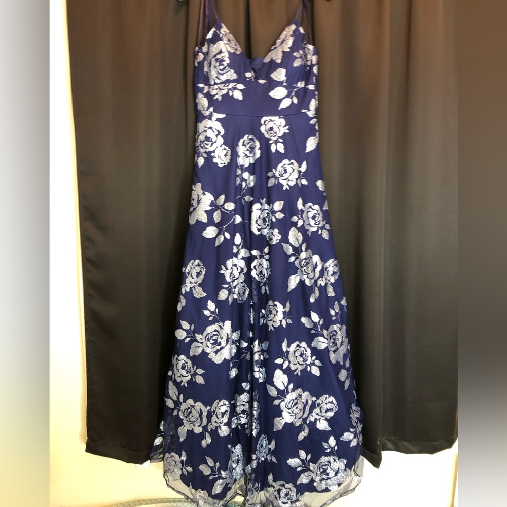 Blue rose prom dress.